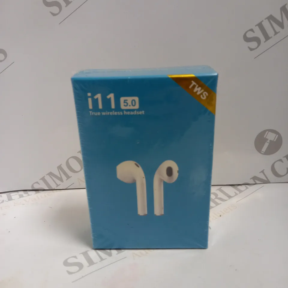 BOXED & SEALED TWS I11 5.0 TRUE WIRELESS EARPHONES WHITE