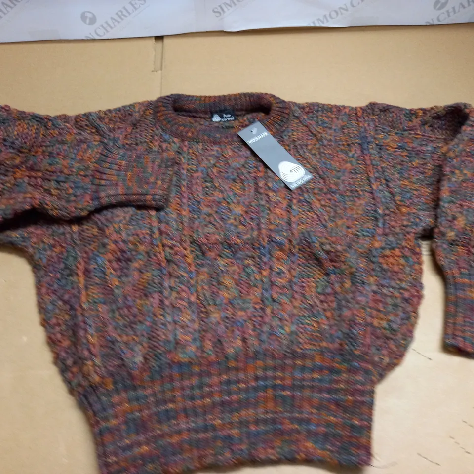 LOT OF APPROXIMATELY 15 PURE NEW WOOL JUMPERS - SIZE UNSPECIFIED