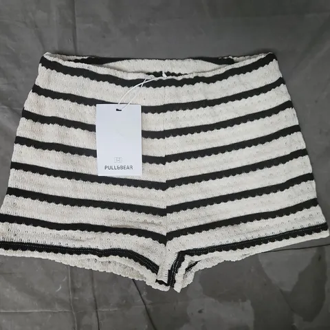 PULL&BEAR STRIPED KNIT SHORTS IN CREAM/BLACK SIZE SMALL