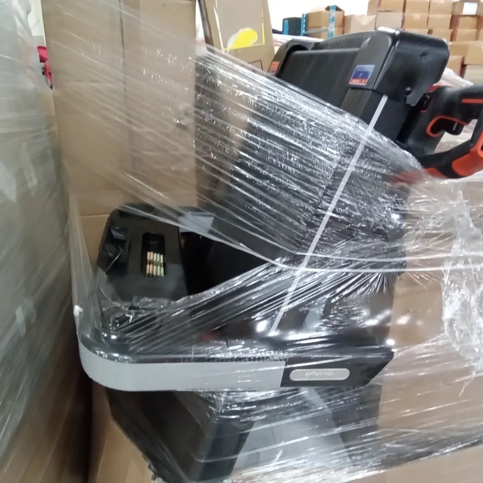 PALLET OF ASSORTED ITEMS INCLUDING TREADMILLS, ELLIPTICAL MACHINES, EINHELL HEDGE TRIMMERS 