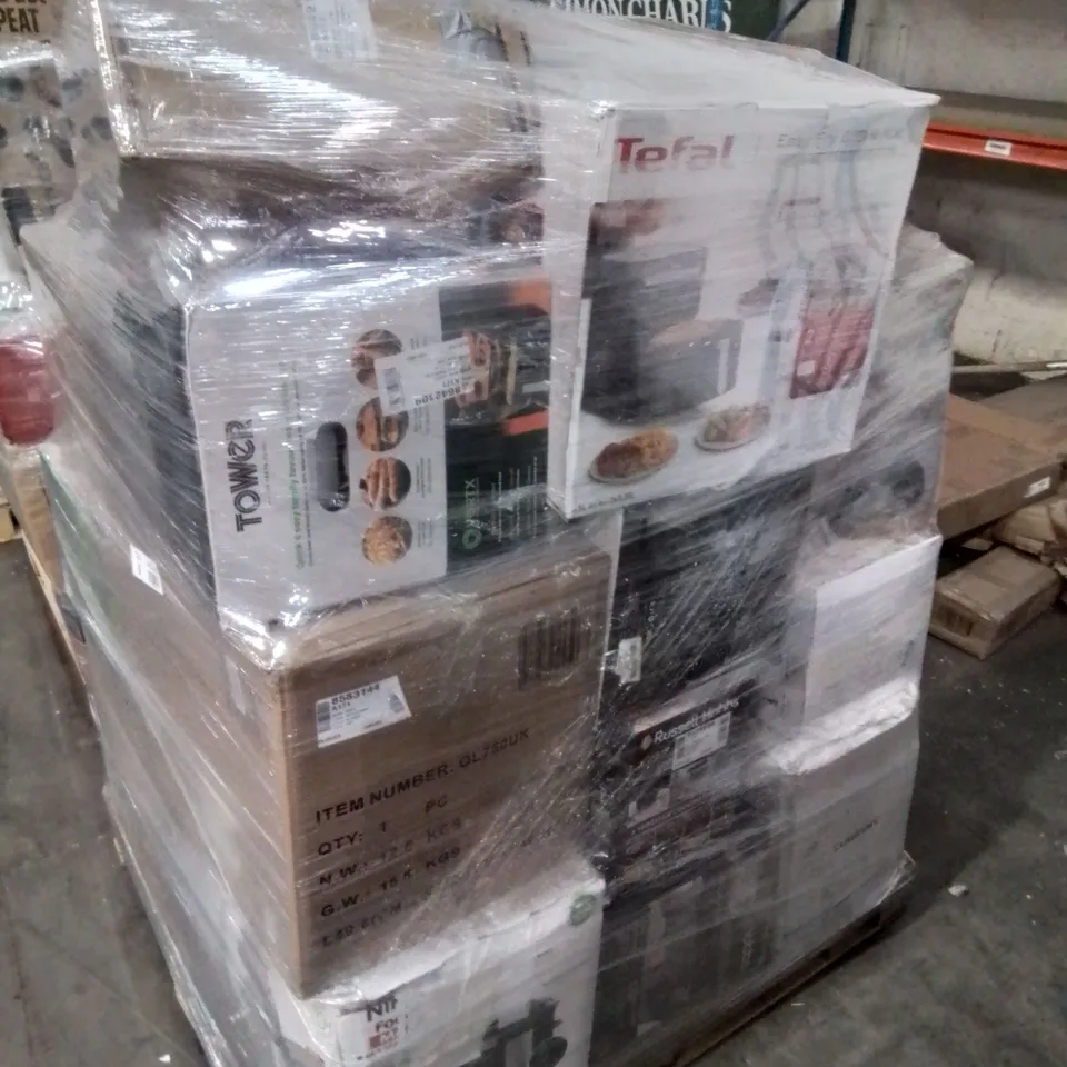 PALLET OF APPROXIMATELY 22 UNPROCESSED RAW RETURN HOUSEHOLD AND ELECTRICAL GOODS TO INCLUDE;