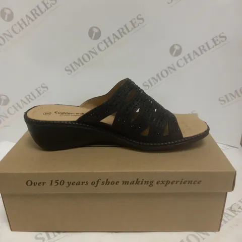 BOXED PAIR OF CUSHION WALK BLACK WEDGE SANDALS - SIZE 5