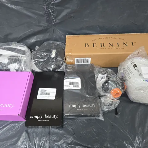 APPROXIMATELY 10 ASSORTED HOUSEHOLD GOODS TO INCLUDE - BERNINI DOORMAT, HAIR TOWELS, AND SIMPLY BEAUTY TOOLS  ETC. - COLLECTION ONLY 