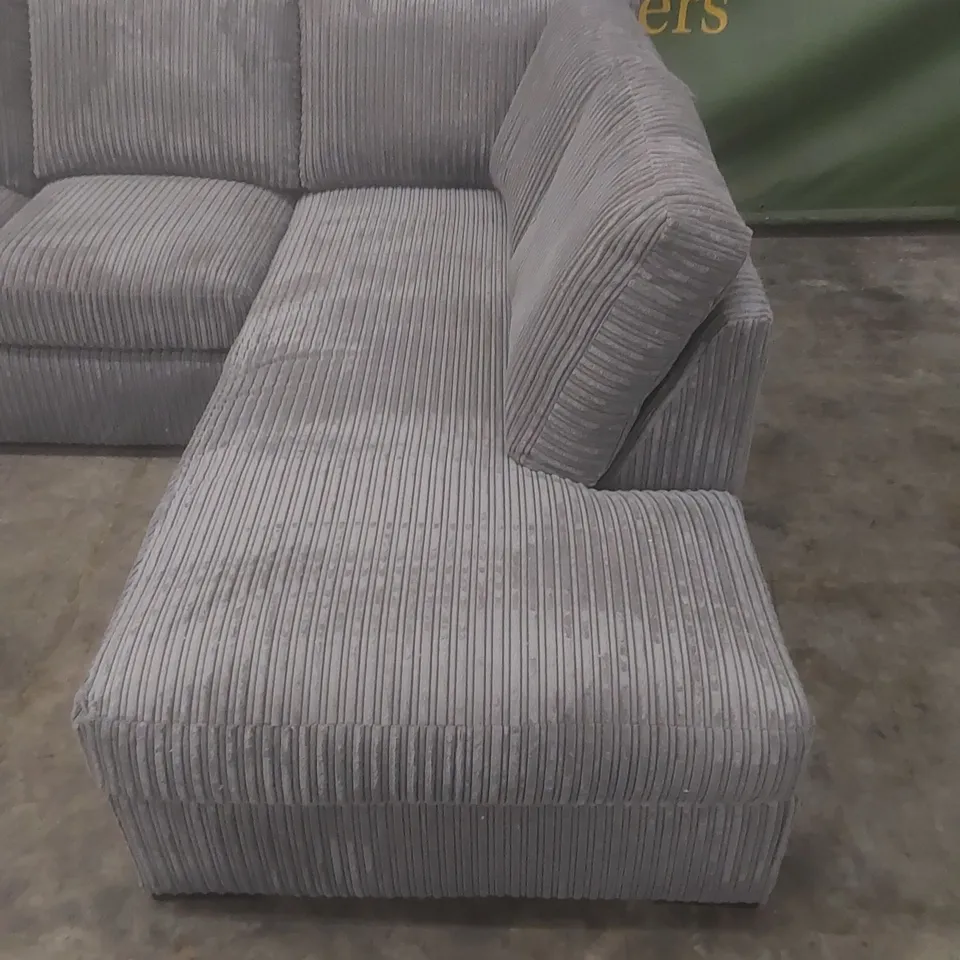 DESIGNER ALMAFI FABRIC UPHOLSTERED CORNER CHAISE SOFA - GREY