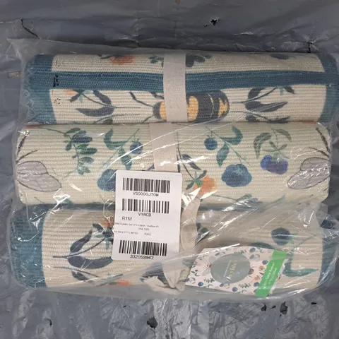 SET OF 3 INDOOR/OUTDOOR FABRIC TABLE RUNNERS