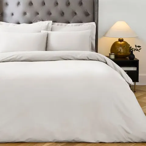 HOTEL 300TC DUVET COVER - KING