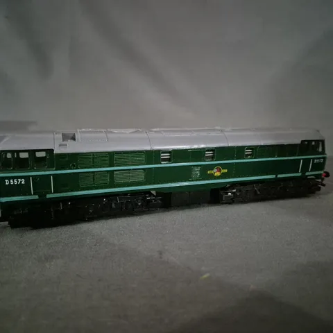 TRIANG HORNBY OO GAUGE D5575