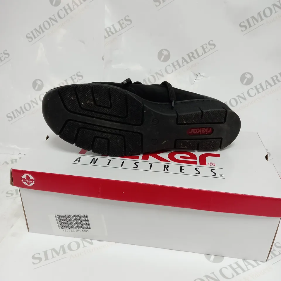 BOXED PAIR OF RIEKER ANTISTRESS BLACK SHOES SIZE EUR 40