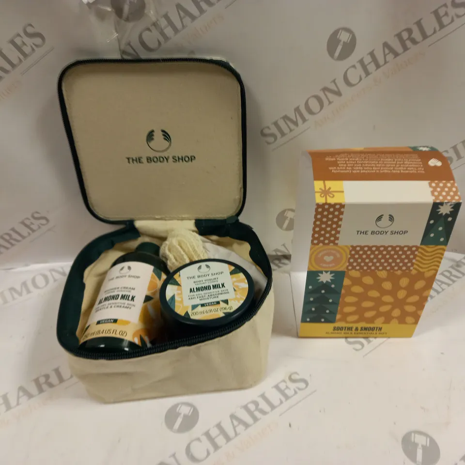 THE BODY SHOP SOOTHE & SMOOTH ALMOND MILK ESSENTIALS GIFT
