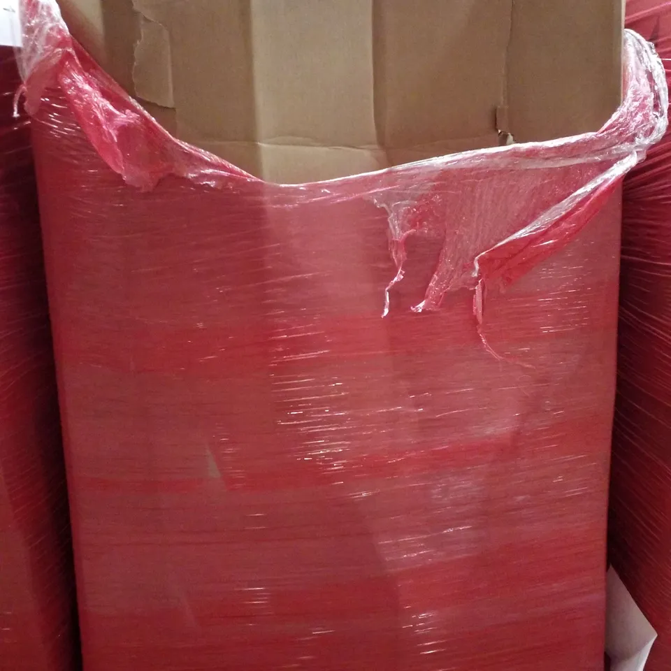 PALLET CONTAINING ASSORTED PRODUCTS INCLUDING OFFICE CHAIRS, TOILET SEATS, FOLDING SIDE TABLE & FOLDABLE BABY BATH