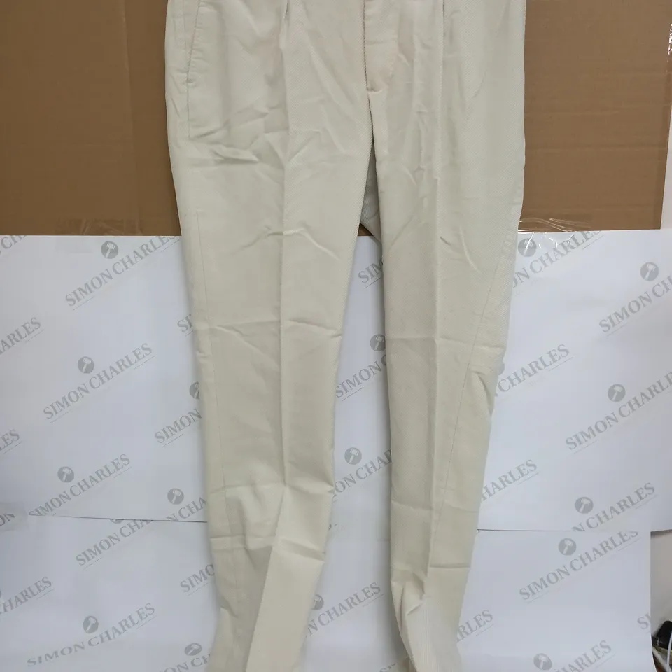 HACKETT DIAGONAL CORD PANTS IN CREAM - 32R