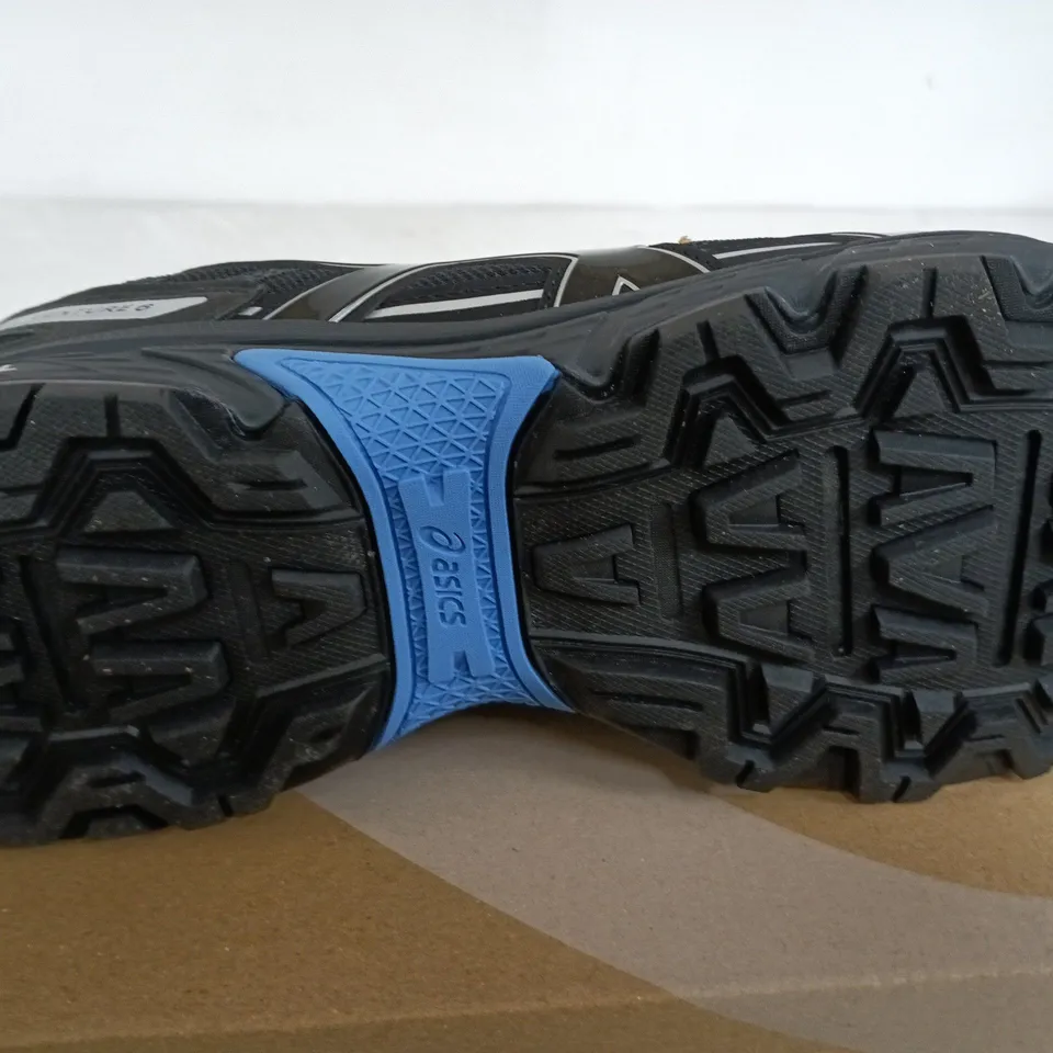 OASICS GEL-VENTURE 6 IN BLACK SIZE 12