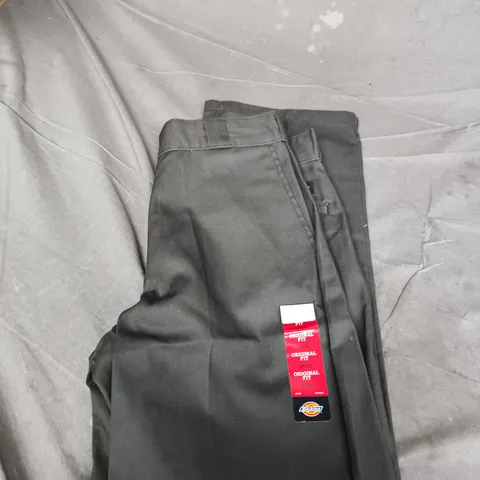DICKIES 874 ORIGINAL FIT WORK TROUSERS – UK 34 (34X30), DARK CHARCOAL