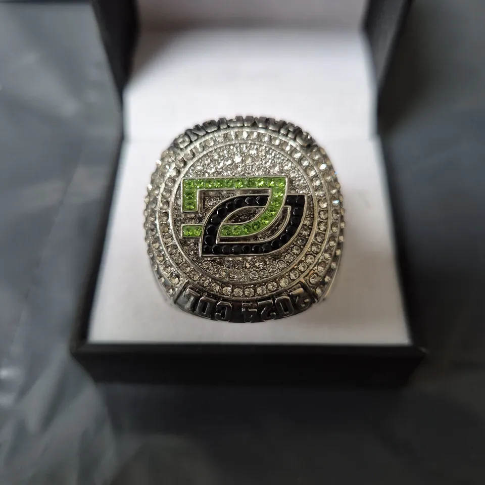 BOXED OPTIC GAMING 2024 CDL CHAMPIONSHIP REPLICA RING AUTHENTIC GREENWELL LIMITED EDITION (5354 OF 6050)