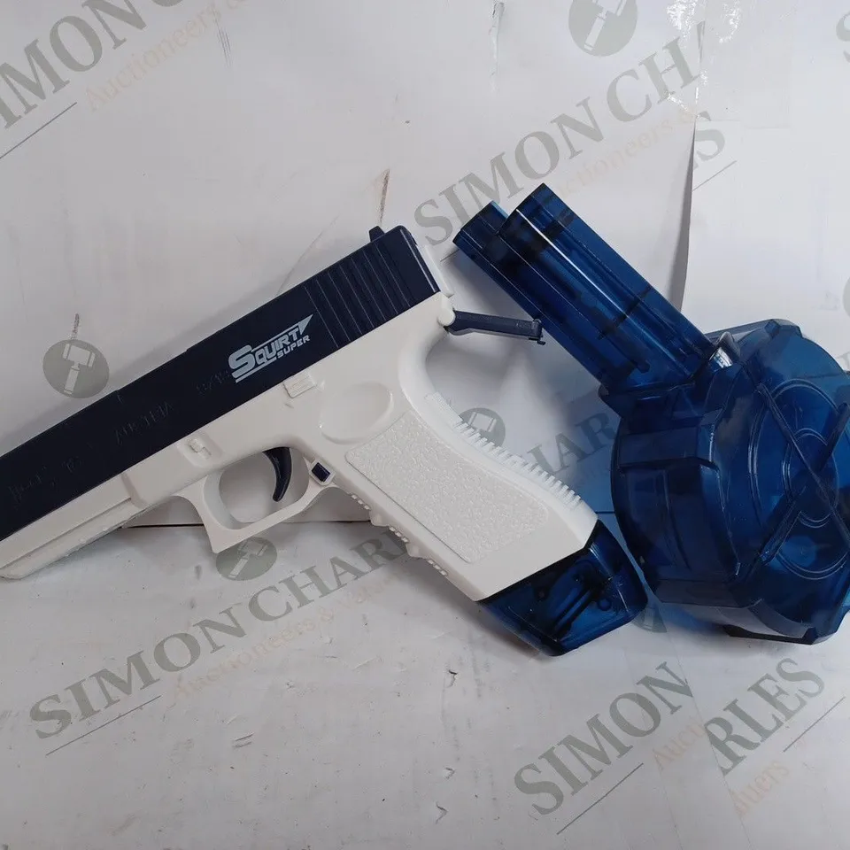 SET OF 2 XWATER B/0 WATER GUNS