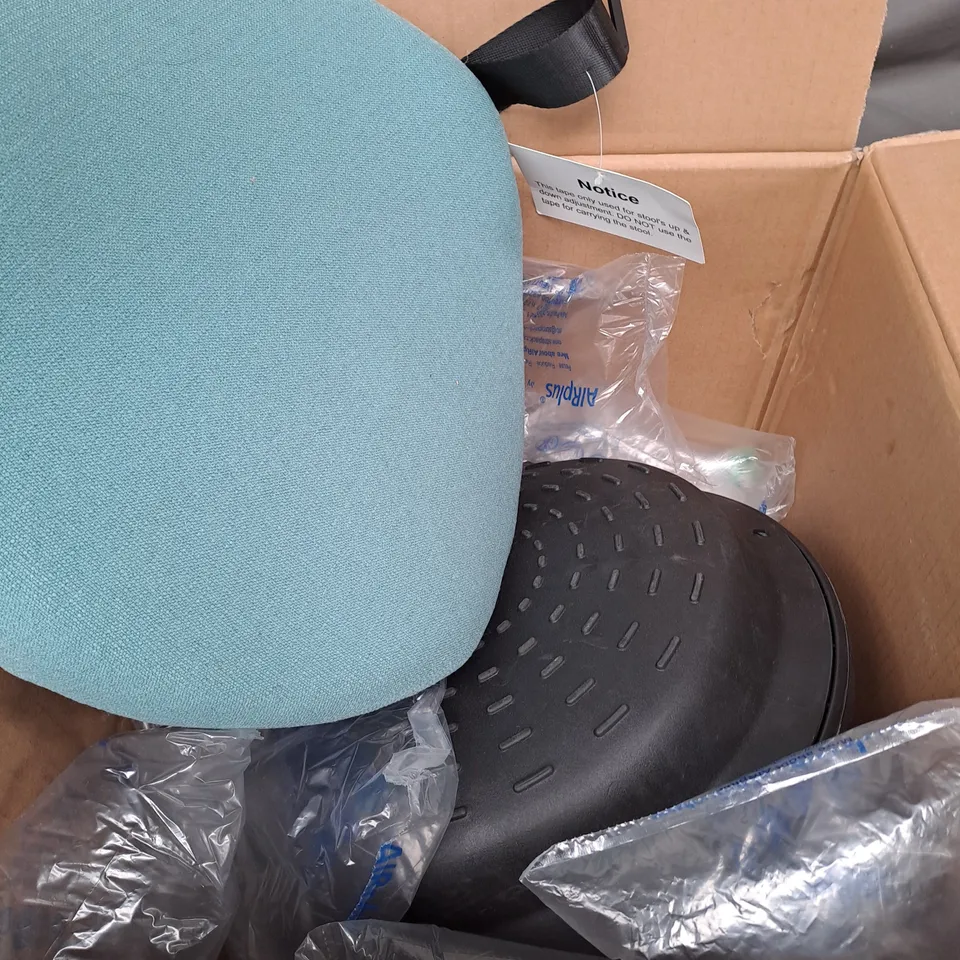 IWMH CUSHIONED STOOL CHAIR 
