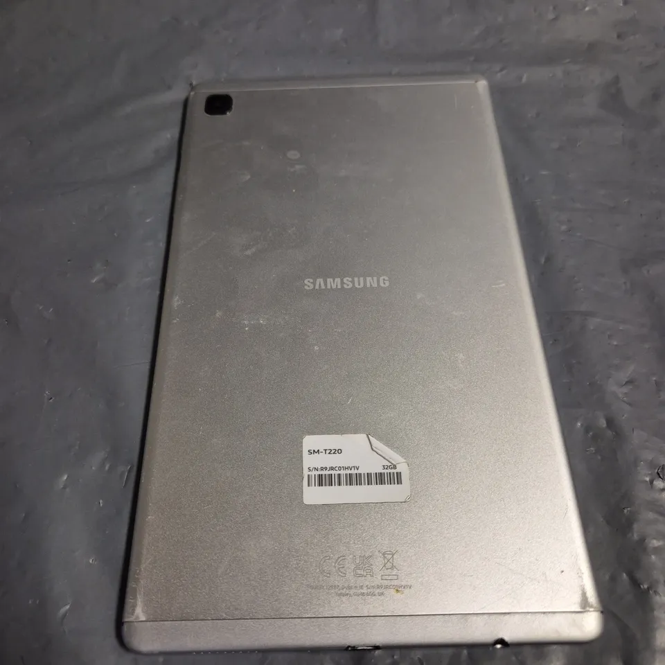 SAMSUNG GALAXY A8 