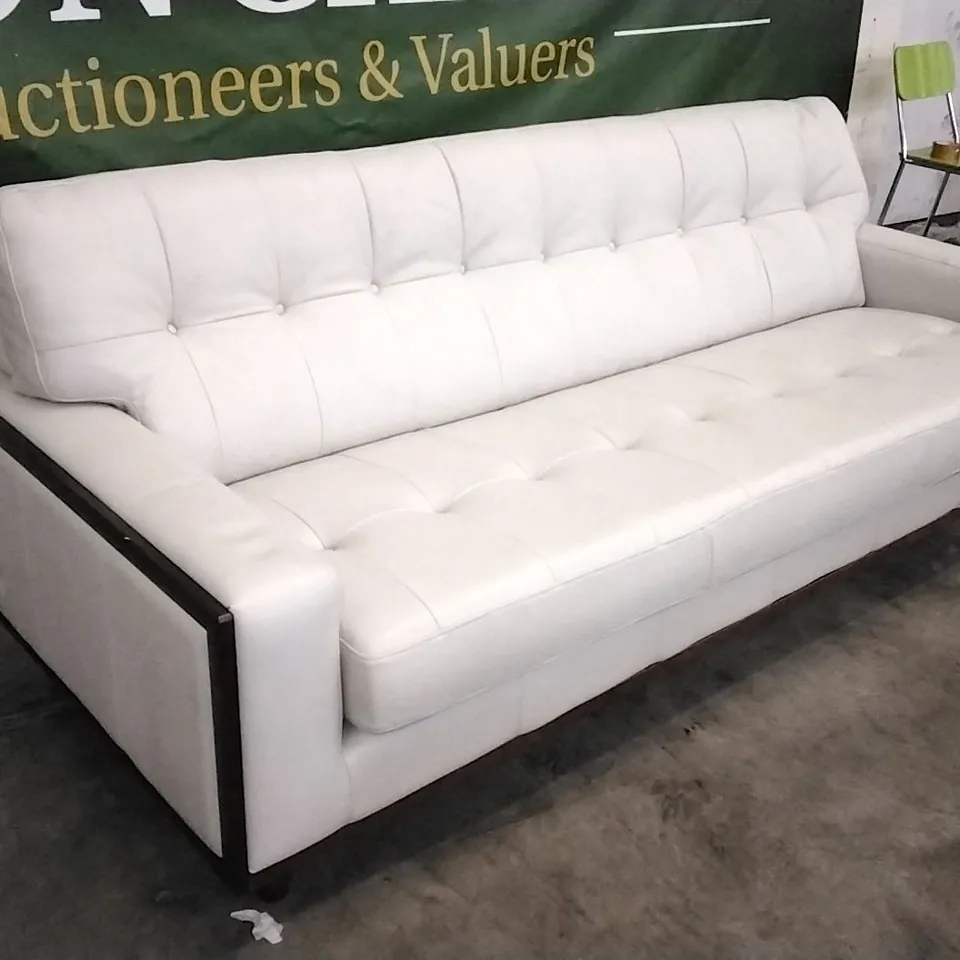 QUALITY BRITISH DESIGNED & MANUFACTURED G PLAN VINTAGE 59 LARGE SOFA CAPRI CHALK LEATHER WITH WOODEN FINISH