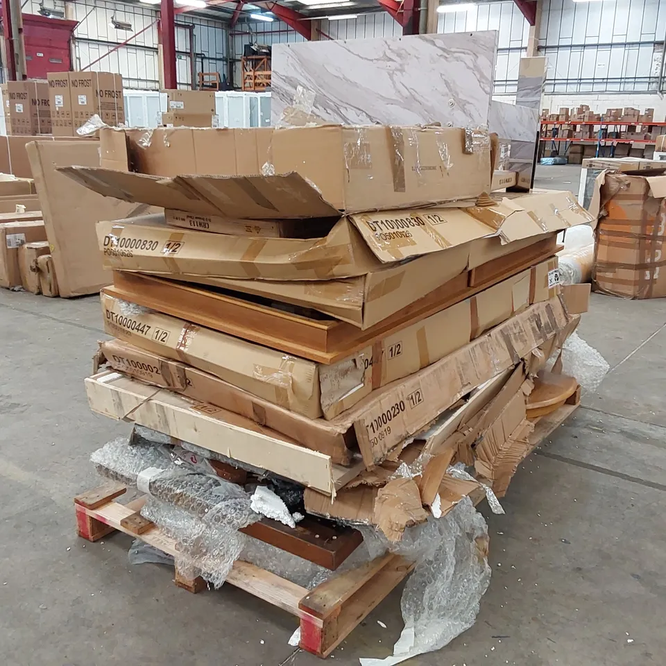 PALLET OF ASSORTED FURNITURE PARTS INCLUDING MOSTLY TABLE PARTS