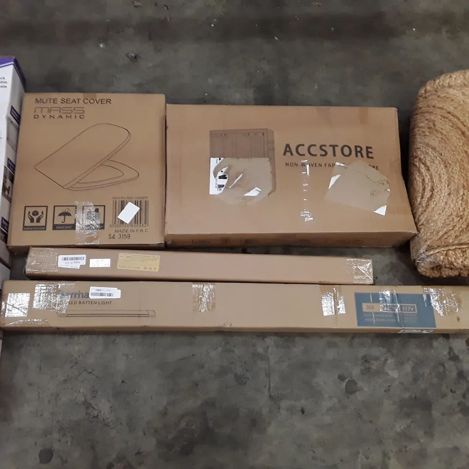 PALLET OF ASSORTED PRODUCTS INCLUDING ACCSTORE FABRIC WARDROBE, LED BATTEN LIGHT, RETRACTABLE SAFETY GATE, TOILET SEAT, FLOOR MAT