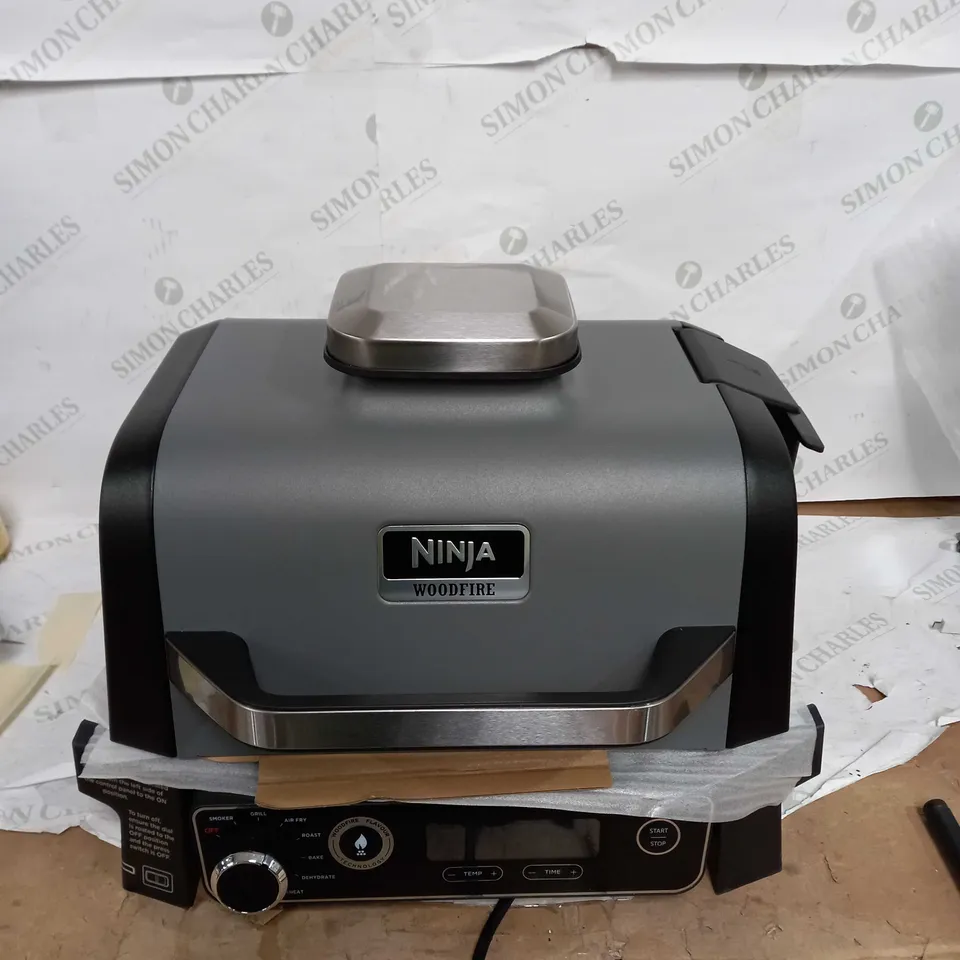 NINJA WOODFIRE BBQ