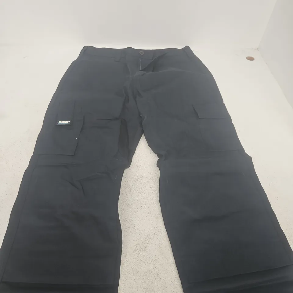 BWM BUILDER WORKER MECHANIC NAVY CARGO WORK PANTS – UK 34R 