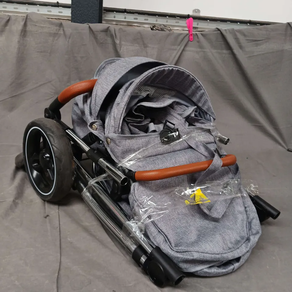 MAMAS & POPAS GREY PUSHCHAIR 