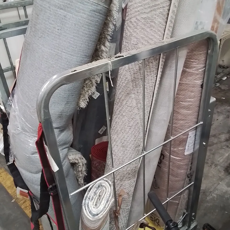 LOT CONTAINING VARIOUS ASSORTED RUGS