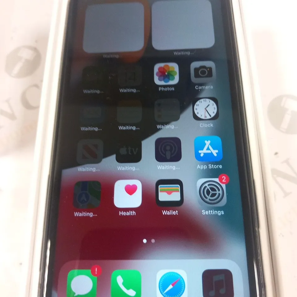 BOXED APPLE IPHONE 11 MOBILE PHONE 64GB