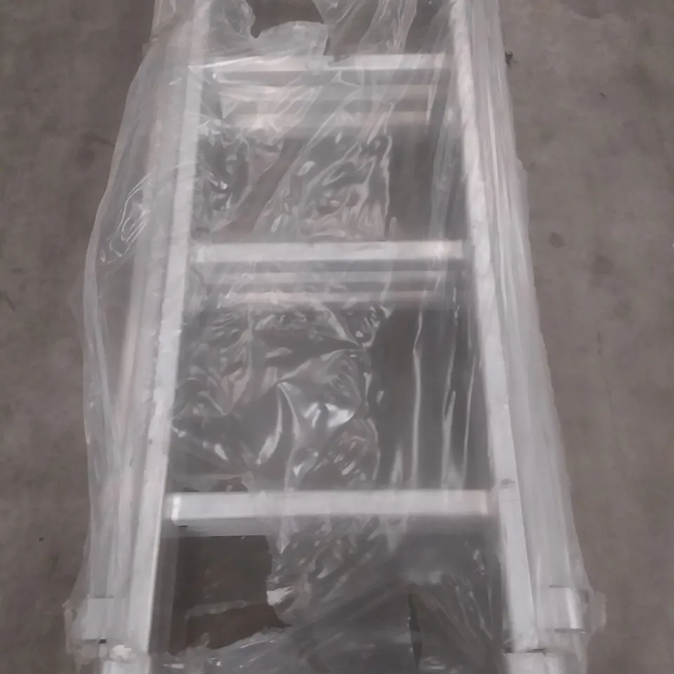 WERNER 3 TIER METAL STEP LADDER