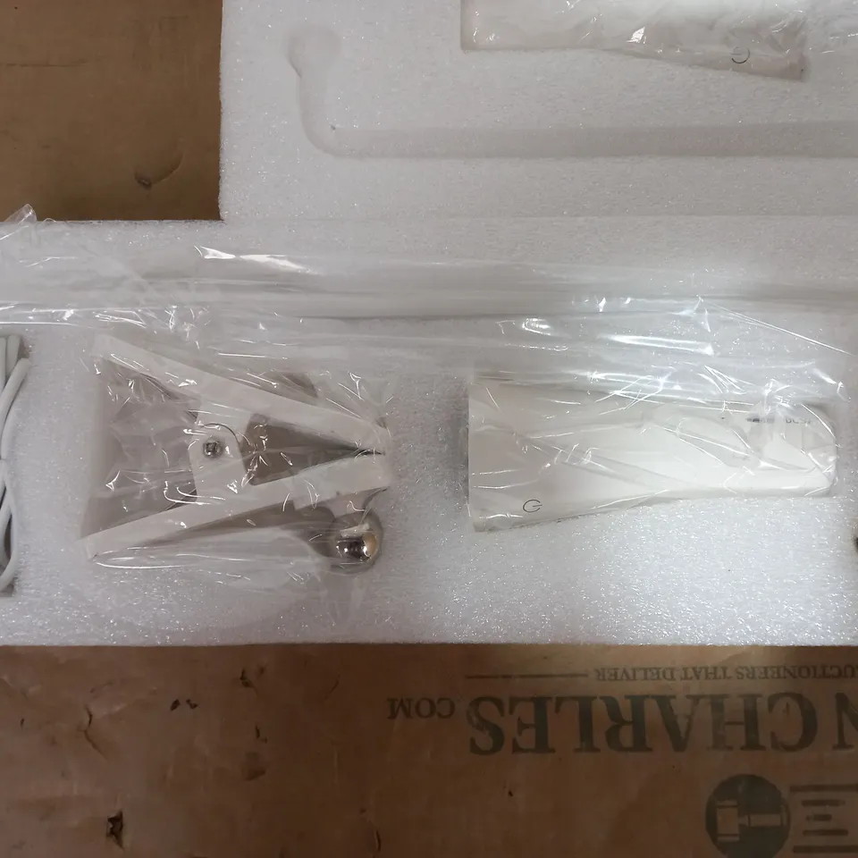 AURAGLOW SET (X2) OF 3-IN-1 MAGNETIC DESK LIGHTS - WHITE