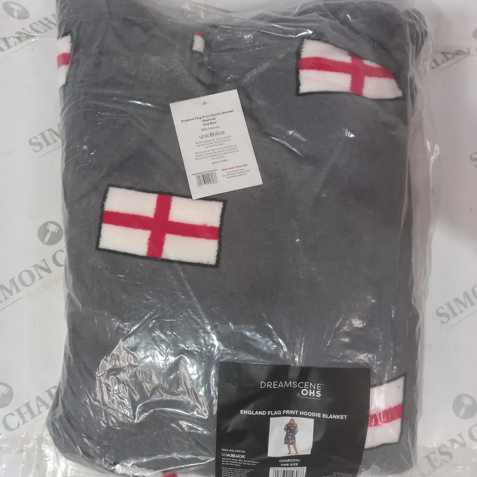 DREAMSCENE BY OHS ENGLAND FLAG PRINT HOODIE BLANKET IN CHARCOAL - ONE SIZE