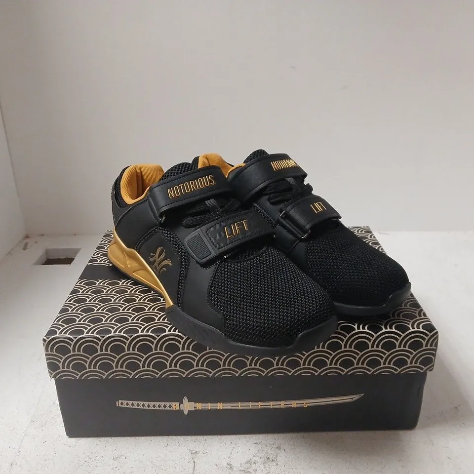 RONIN NOTORIOUS LIFT BLACK GOLD TRAINERS SIZE 44 