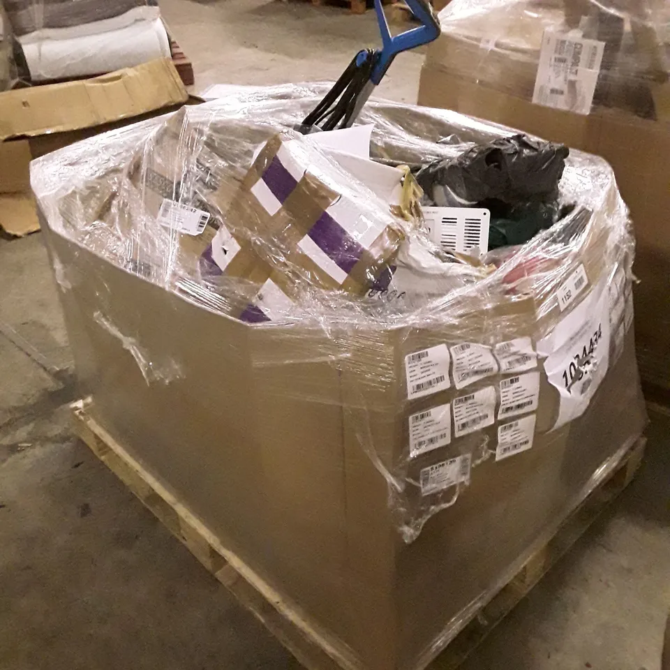PALLET OF APPROXIMATELY 20 UNPROCESSED RAW RETURN HOUSEHOLD AND ELECTRICAL GOODS TO INCLUDE;