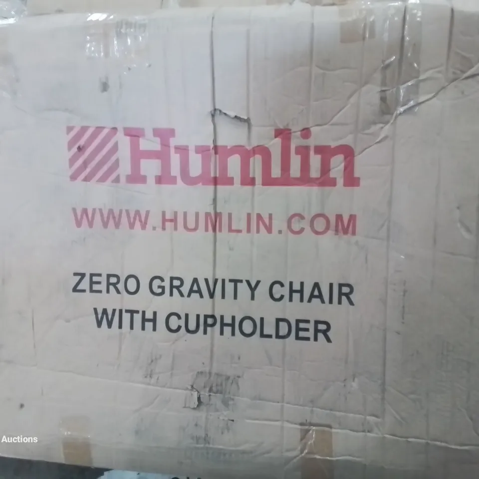 BOXED SET OF 2 BLACK ZERO GRAVITY PATIO/GARDEN CHAIRS.