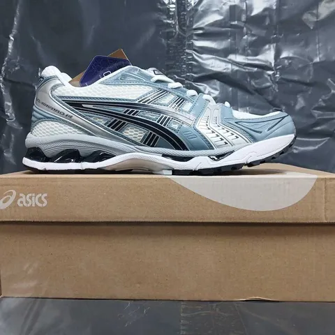 BOXED PAIR OF ASICS GEL-KAYANA 14 TRAINERS IN WHITE/GREY SIZE UK 7.5