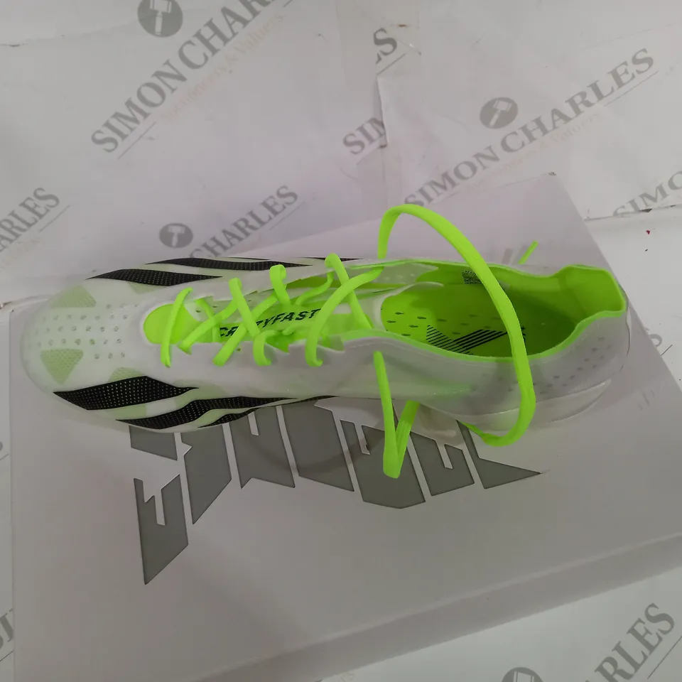 BOXED PAIR OF ADIDAS CRAZYFAST SPORTS BOOTS SIZE 9