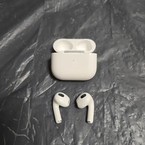 APPLE AIRPODS 3 (A2565, A2564) WITH CHARGING CASE