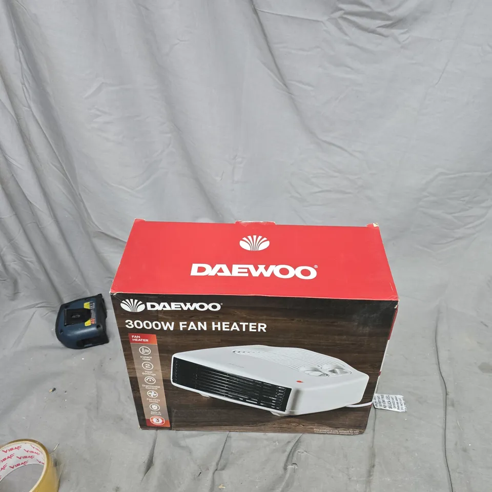 DAEWOO 3000W FAN HEATER - BOXED