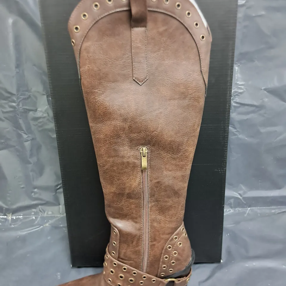 BOXED BRAND NEW KOI CHILDREN OF THE MOON COWBOY BOOTS IN BROWN - UK 8