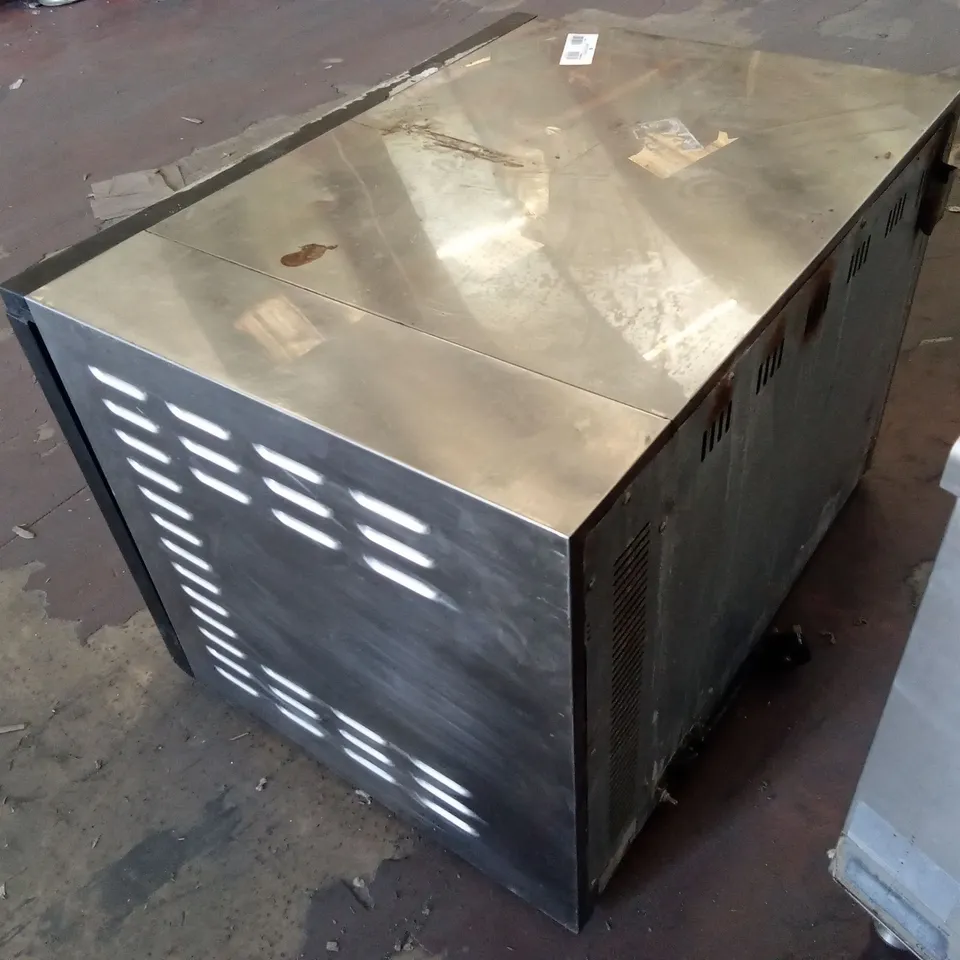 BUFFALO COMMERCIAL CONVECTION OVEN