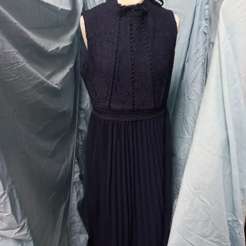 W COLLECTION NAVY LACE MIDI DRESS β UK14 (EU 42) US10