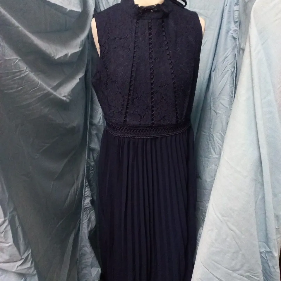 W COLLECTION NAVY LACE MIDI DRESS – UK14 (EU 42) US10
