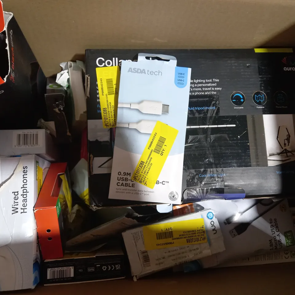 LOT OF APPROXIMATELY 20 ASSORTED HOUSEHOLD ITEMS TO INCLUDE ONN WIRELESS OPTICAL MOUSE, MIXX POWERUP 4 POWERBACK (2 PORT), BLACKWEB SYNC CHARGE CABLE, ETC