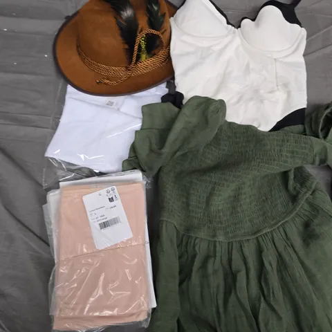 APPROXIMATELY 35 ASSORTED CLOTHING ITEMS IN VARIOUS SIZES, STYLES & COLOURS TO INCLUDE DRESSES, HATS, TOPS, ETC - COLLECTION ONLY