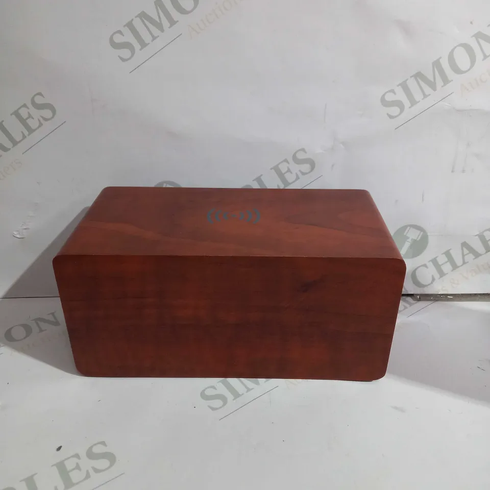 BLUETOOTH QI CHARGING ALARM CLOCK
