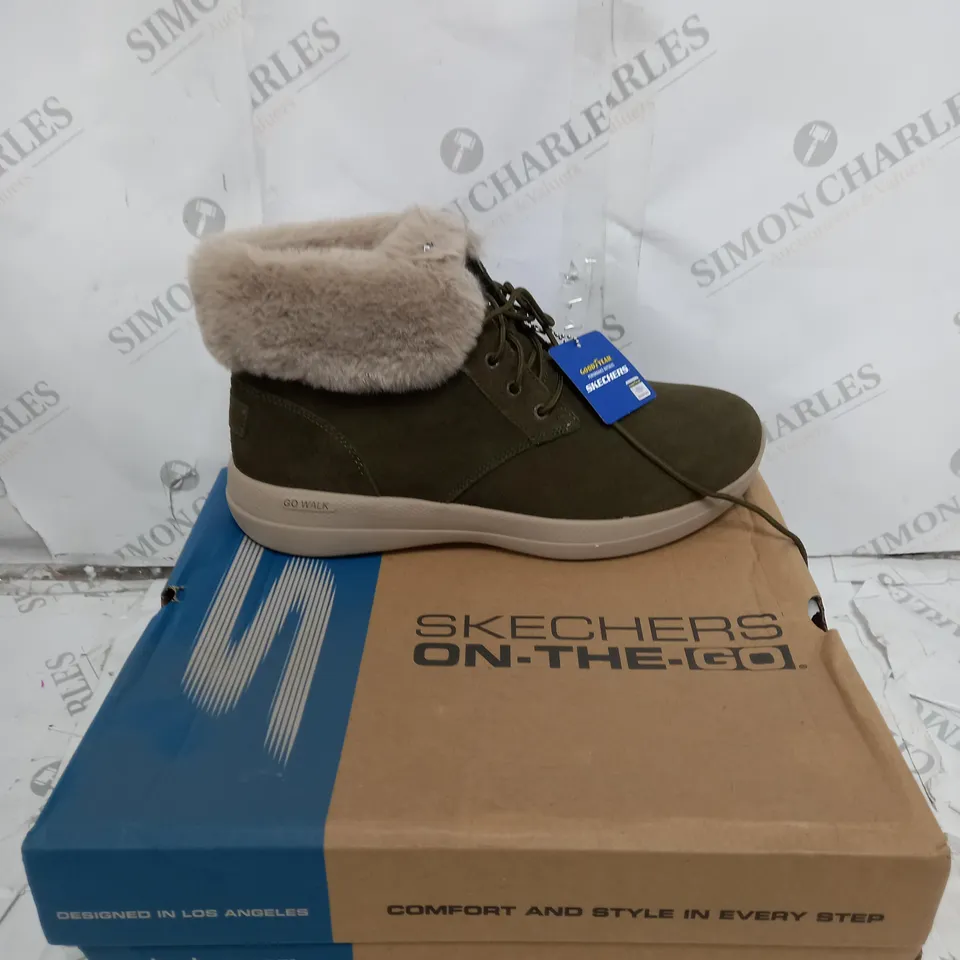 BOXED SKECHERS GO WALK STABILITY SUEDE BOOTS, OLIVE - SIZE 8