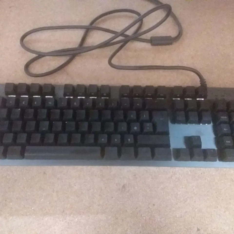 LOGITECH G513 CARBON KEYBOARD 
