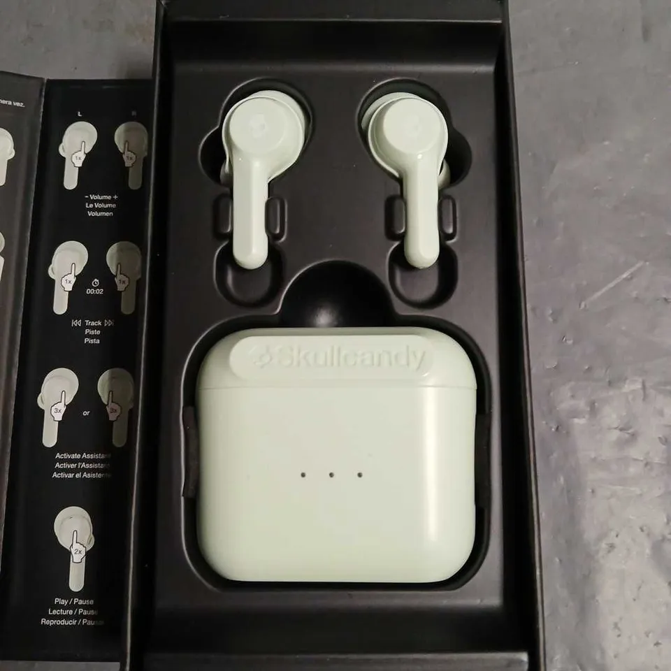 BOXED SKULL CANDY INDY TRULY WIRELESS EARBUDS - GREEN