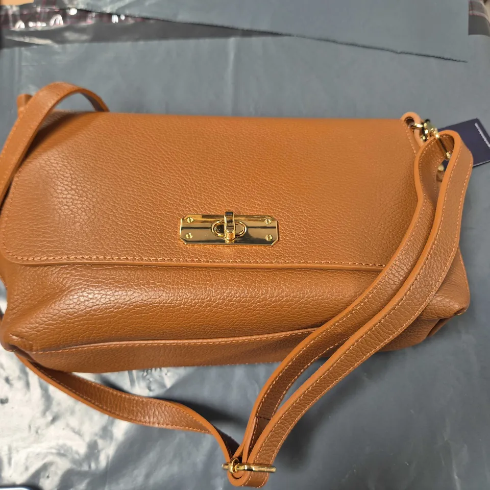 APATCHY LONDON MAISMAX TAN LEATHER SHOULDER BAG